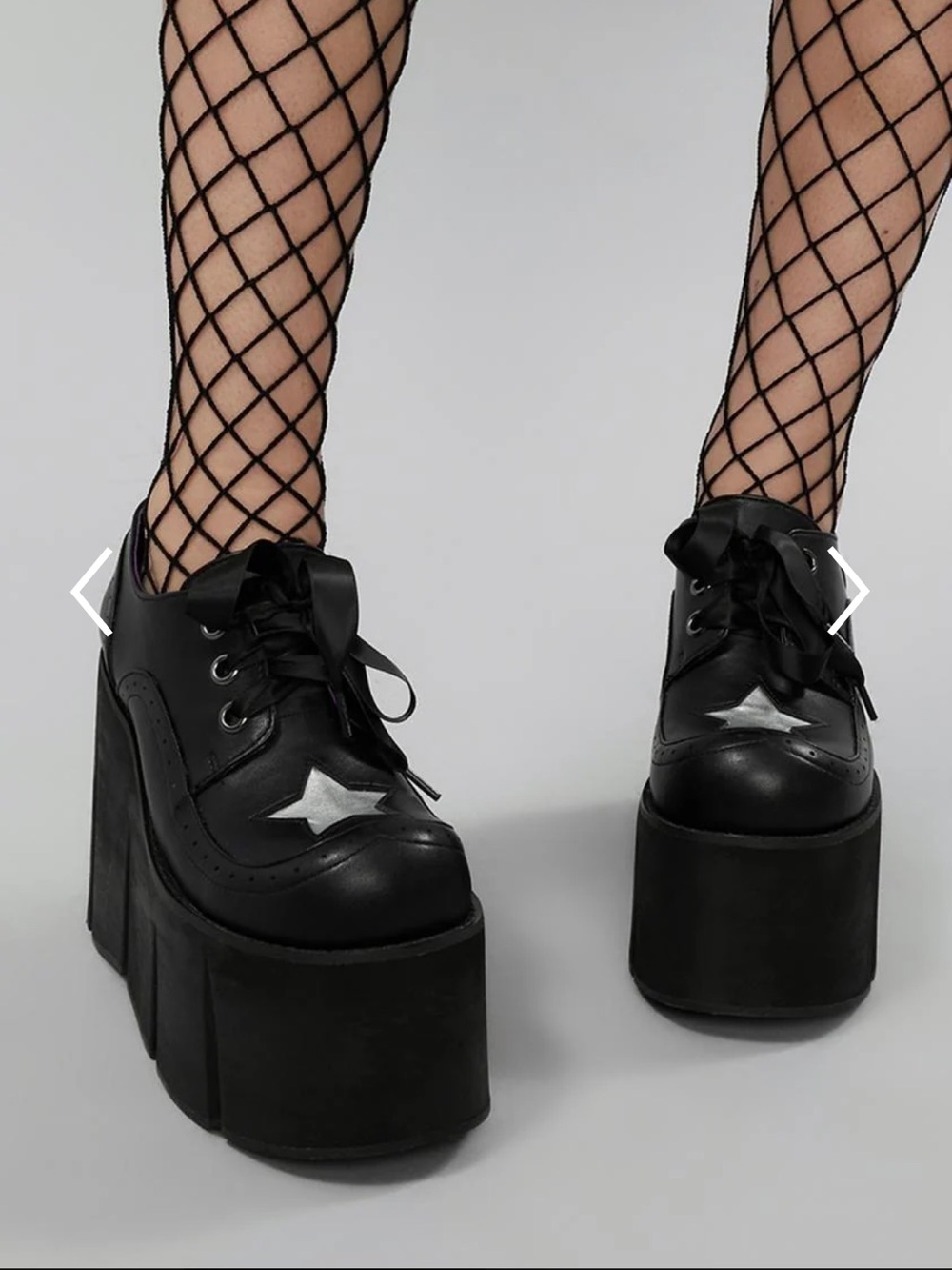 Dolls Kill Widow Black Dies in Darkness Platform Oxfords with Silver Star Sz 9